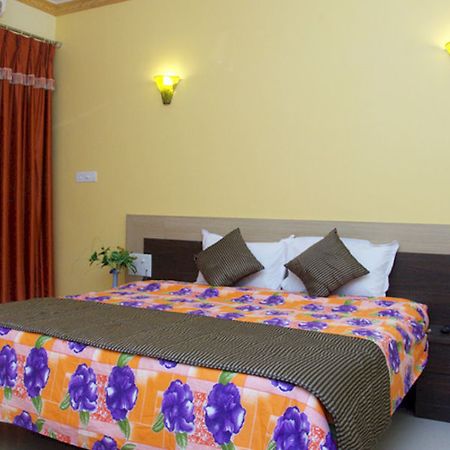 Rbr Suites Calangute Buitenkant foto