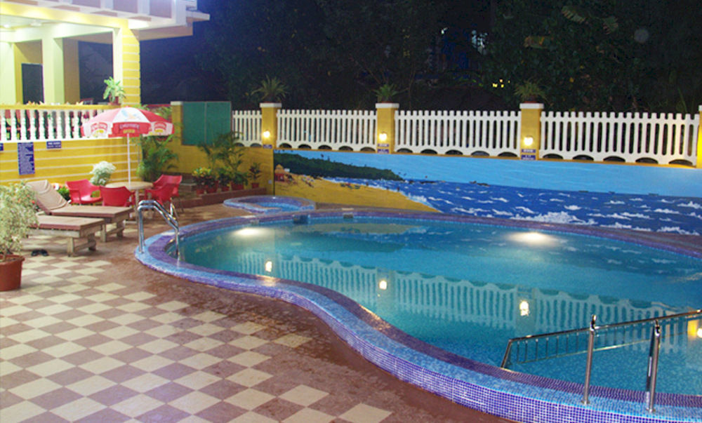 Rbr Suites Calangute Buitenkant foto