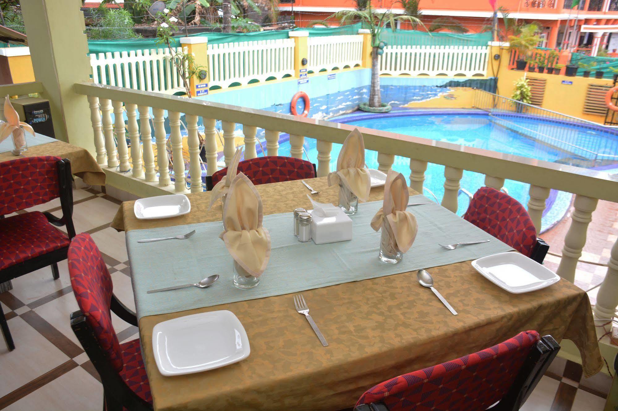 Rbr Suites Calangute Buitenkant foto