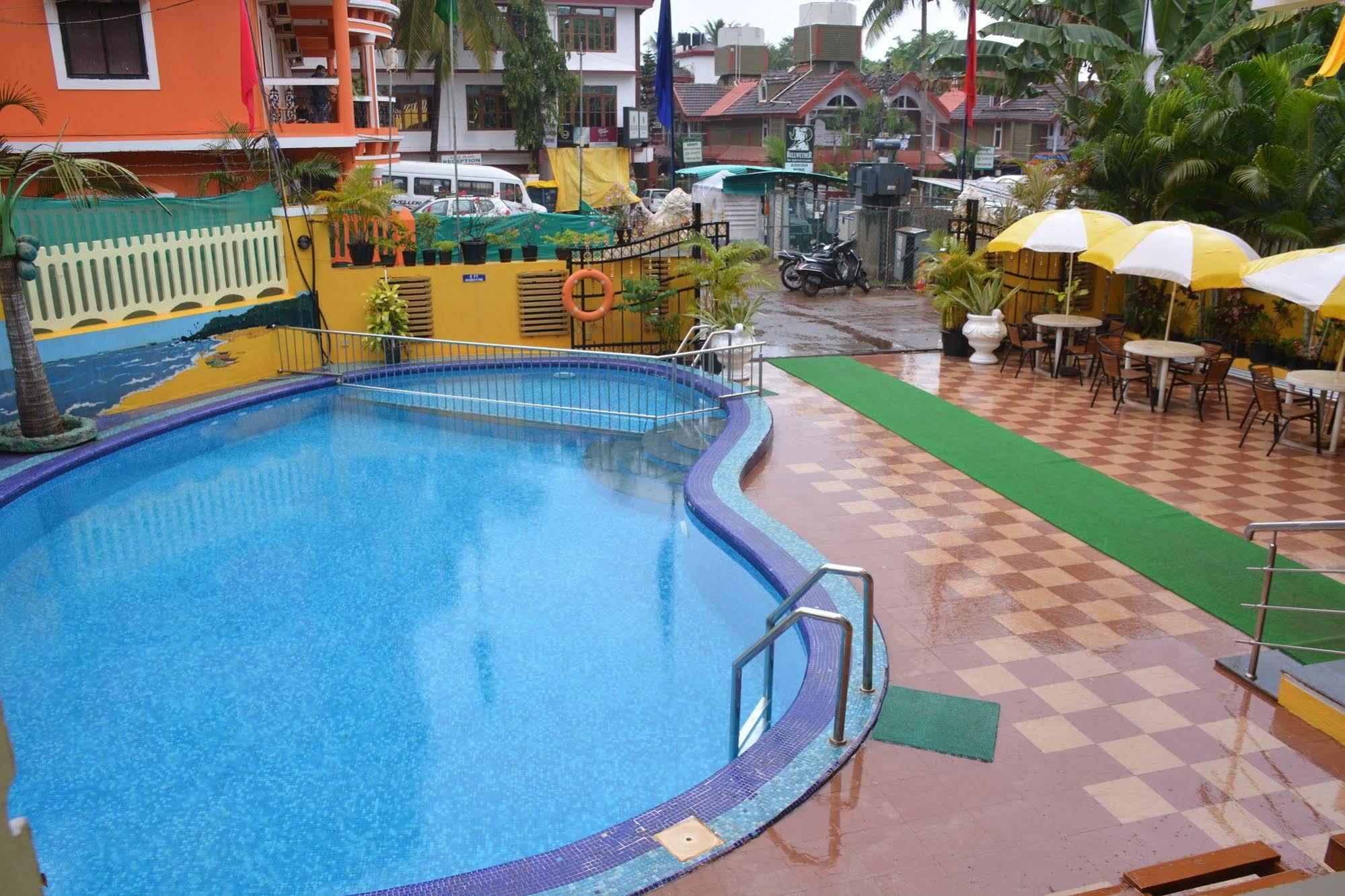 Rbr Suites Calangute Buitenkant foto