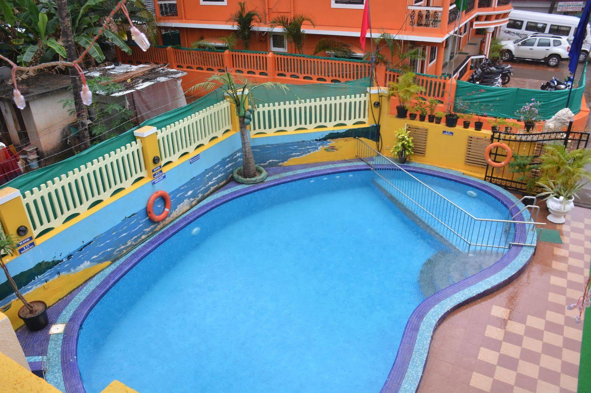 Rbr Suites Calangute Buitenkant foto